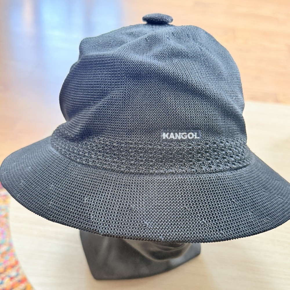 Kangol Hat Trilby Fitted Mens Medium Black Tropic Player Knit Breathable Summer